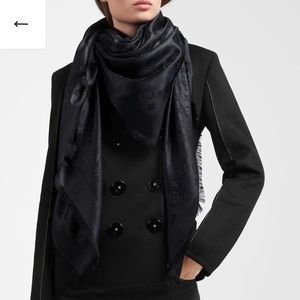Louis Vuitton Monogram Shawl
